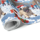 雪の中を走るパグ犬のクリスマス帽 ラッピングペーパー (ロールコーナー)