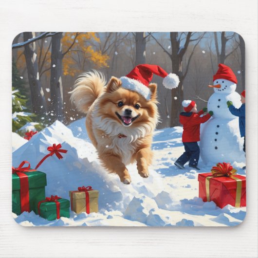 雪の中を走るポメラニアン クリスマス帽をかぶって マウスパッド (正面)