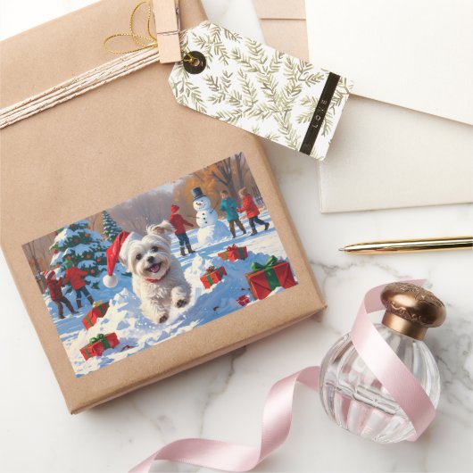 雪の中を走るマルチーズ犬のクリスマス帽 長方形シール (ギフト)