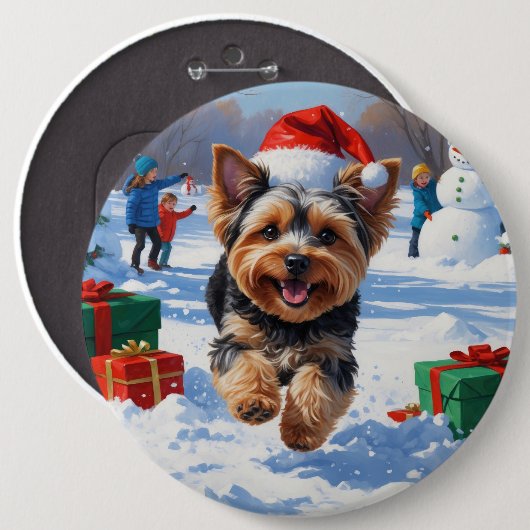 雪の中を走るヨーキープー　クリスマス帽子をかぶって 缶バッジ (正面&裏面)