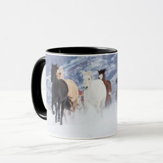 雪の中を走る馬 マグカップ (正面左)