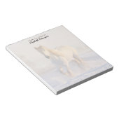 雪の中を駆ける美しい白馬 ノートパッド (アングル)