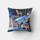 雪の中絵画の狼 クッション (裏面)