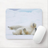 雪の中転がのシロクマ，ノルウェー マウスパッド (マウス)