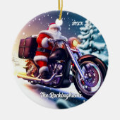 雪の中、バイクに乗ったサンタ セラミックオーナメント (正面)
