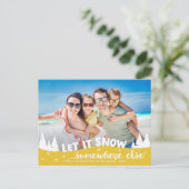 雪の休暇おもしろいビーチ シーズンポストカード (スタンド正面)