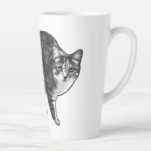 雪の光に輝くタビー猫 カフェラテマグ (右)