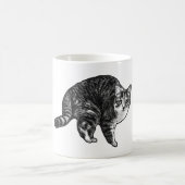 雪の光に輝くタビー猫 コーヒーマグカップ (中央)
