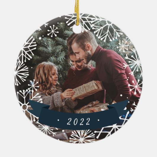 雪の円 |写真パーソナライズされた セラミックオーナメント (裏面)