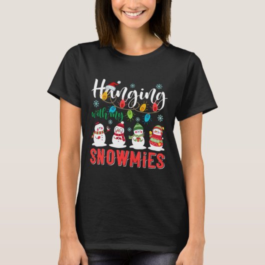 雪の友達とぶら下がってサンタ帽子ライトクリスマス Tシャツ (正面)