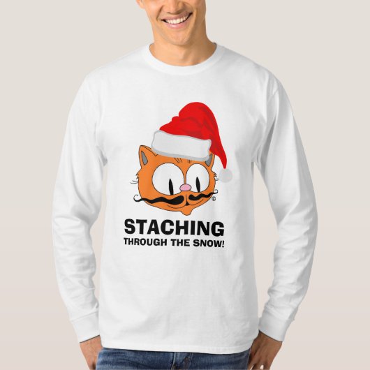 雪の口ひげの中を歩く猫 Tシャツ (正面)