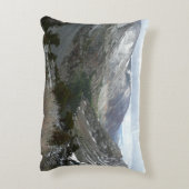 雪の多いシエラネバダ山脈をドライブする アクセントクッション (裏面(縦))