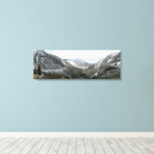 雪の多いシエラネバダ山脈をドライブする キャンバスプリント (インサイチュ (ウッドフロア))