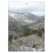 雪の多いシエラネバダ山脈をドライブする クリップボード (裏面)