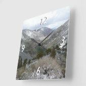 雪の多いシエラネバダ山脈をドライブする スクエア壁時計 (傾斜)