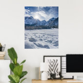 雪の多いフシネ湖で晴れ凍っていた冬の日 ポスター (ホームオフィス)