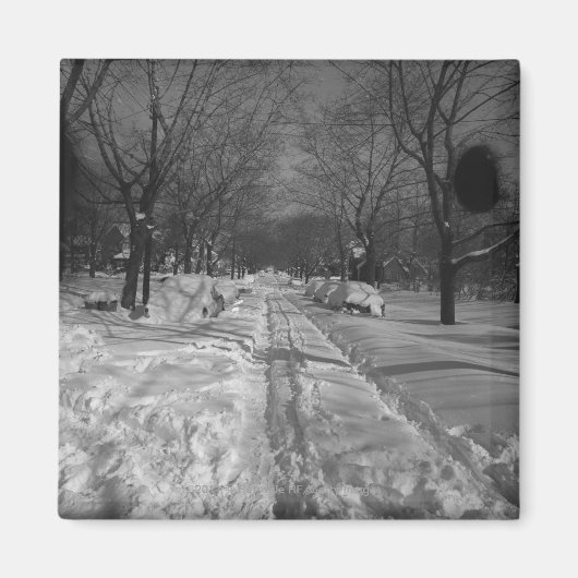 雪の多い住宅通り マグネット (正面)