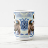 雪の多い冬の遊風景を、かわいいハスキーのワンちゃん コーヒーマグカップ (中央)