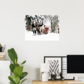 雪の多い森の中を馬のチームがそりに乗る ポスター (ホームオフィス)