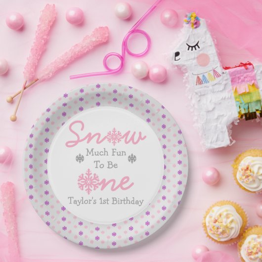 雪の多くのおもしろいが一つになる ペーパープレート (パーティー)