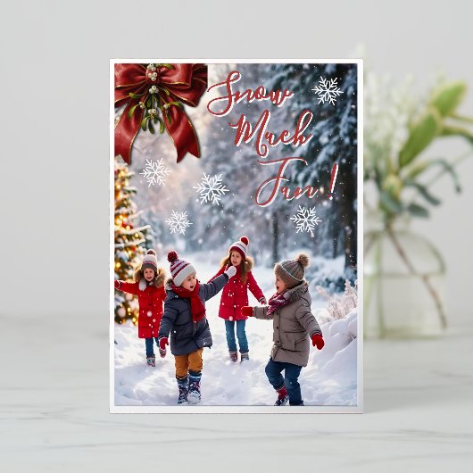 雪の多くのおもしろいの遊子供のクリスマスカード 箔シーズンカード (立ち正面)