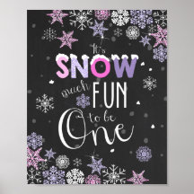 雪の多くのおもしろいの1つの最初の誕生日のサインピンク