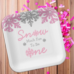 雪の多くのおもしろいの1冬の1日の誕生日 ペーパープレート
