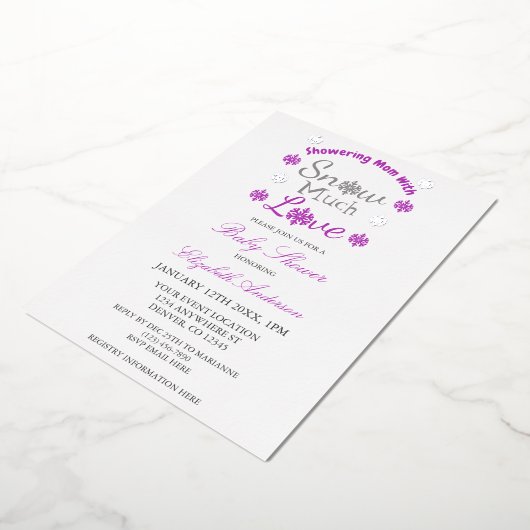 雪の多くの愛冬のスノーフレーク赤ちゃんシャワー 箔招待状 (回転した状態)