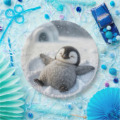 雪の天使を作るクリスマスのペンギン ペーパープレート (パーティー)