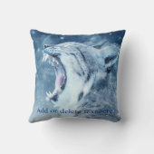 雪の山猫 クッション (裏面)