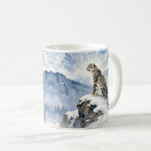 雪の峰に佇むユキヒョウ コーヒーマグカップ (正面右)