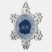雪の年 スノーフレークピューターオーナメント (右)