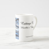 雪の後のタバナクル朝 – Martha's Vineyard ボーンチャイナマグカップ (正面右)