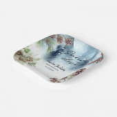 雪の恋に酔う 雪の松の木の冬のブライズシャワー ペーパープレート (傾斜あり)