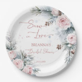 雪の恋 愛らしい雪の松の木の冬のブライズシャワー ペーパープレート (正面)