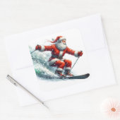 雪の斜面を楽しそうに滑り降りるサンタクロース スクエアシール (封筒)