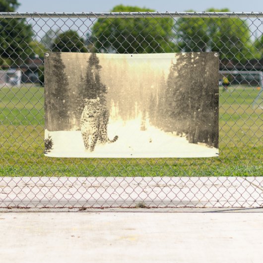 雪の旗のヒョウ 横断幕 (インサイチュ)