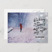 雪の日のコージーな夜のスクリプトぼかしホリデーフォト シーズンポストカード (正面/裏面)