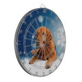 雪の星に座る、かわいいゴールデンレトリバー犬 ダーツボード (正面左)