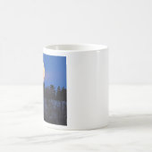 雪の月の上昇 コーヒーマグカップ (中央)