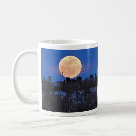 雪の月の上昇 コーヒーマグカップ (左)