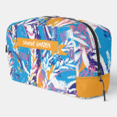 雪の朝の庭。ドップキット ドップキット (右コーナー)