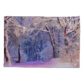 雪の木の水色の冬の風景 枕カバー (裏面)