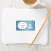 雪の木、青いクリスマスギフト上の雪の結晶ラベル ラベル (インサイチュ)