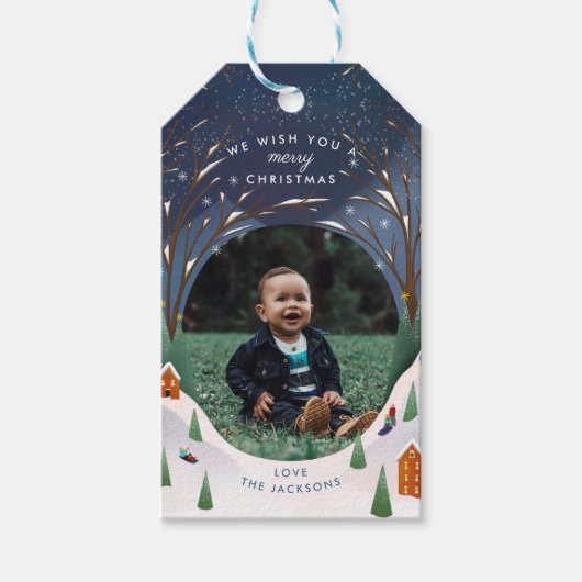 雪の村の冬のシーンクリスマスフォト ギフトタグ (正面)