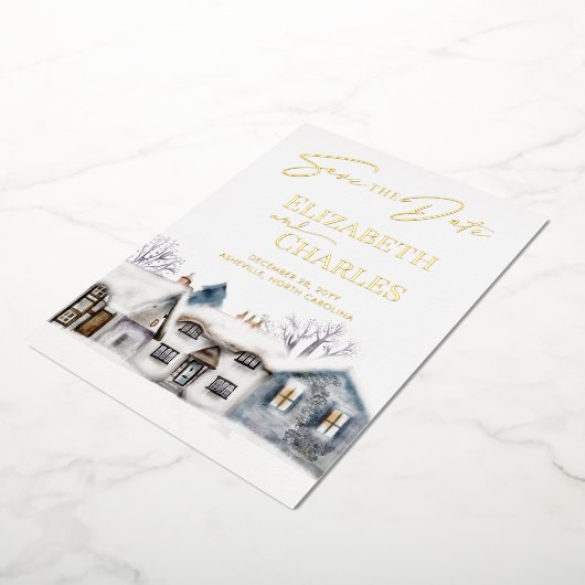 雪の村の町のお洒落結婚式の日付を保存 箔招待状 (回転した状態)