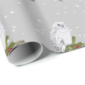 雪の松とベリーに止まるシロフクロウ ラッピングペーパー (ロールコーナー)