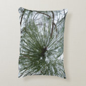 雪の松の針冬自然撮影 アクセントクッション (裏面(縦))