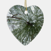 雪の松の針冬自然撮影 セラミックオーナメント (右)