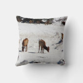 雪の枕にエルク クッション (裏面)